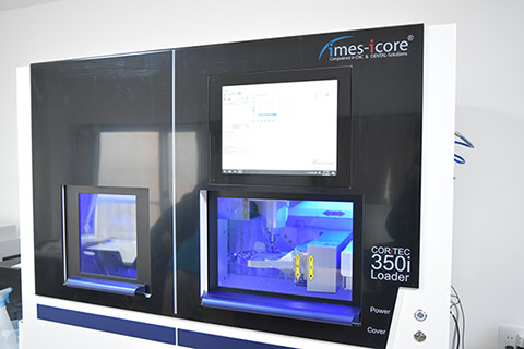 imes-icore「CORiTEC 350i Loader」（ミリングマシン）